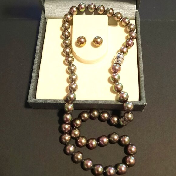 Majorica Iridescent Pearl Necklace and Earring Set - Picture 1 of 2
